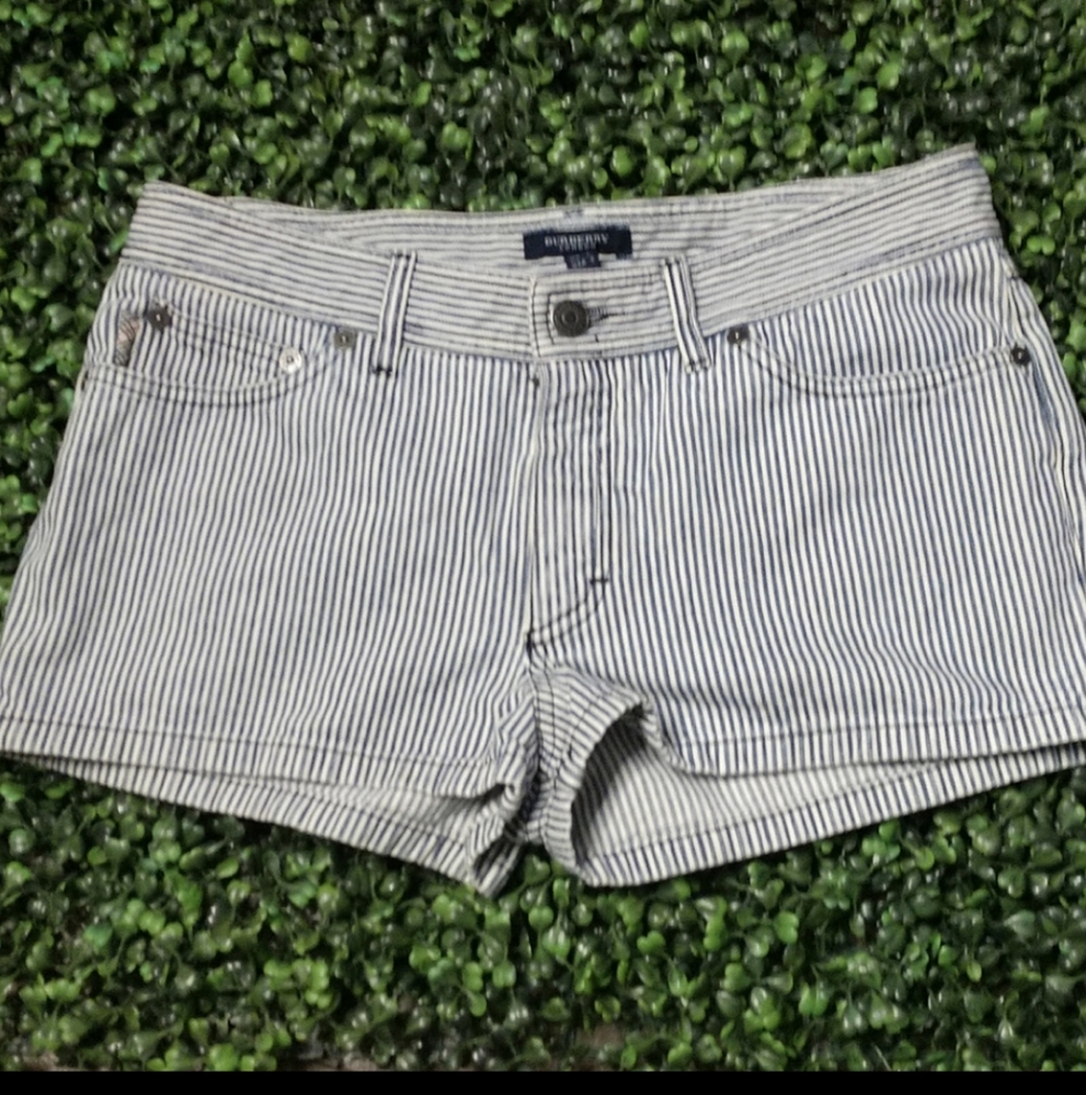 SALE Authentic Vintage Burberry Shorts 4